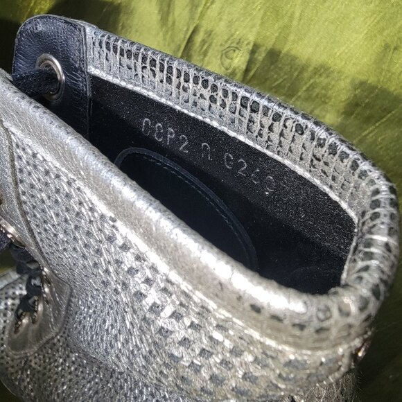 CHANEL Metallic Silver Lace Up Peep-Toe Booties Boots Size 36 SPRING 2008 RTW - Picture 6 of 14